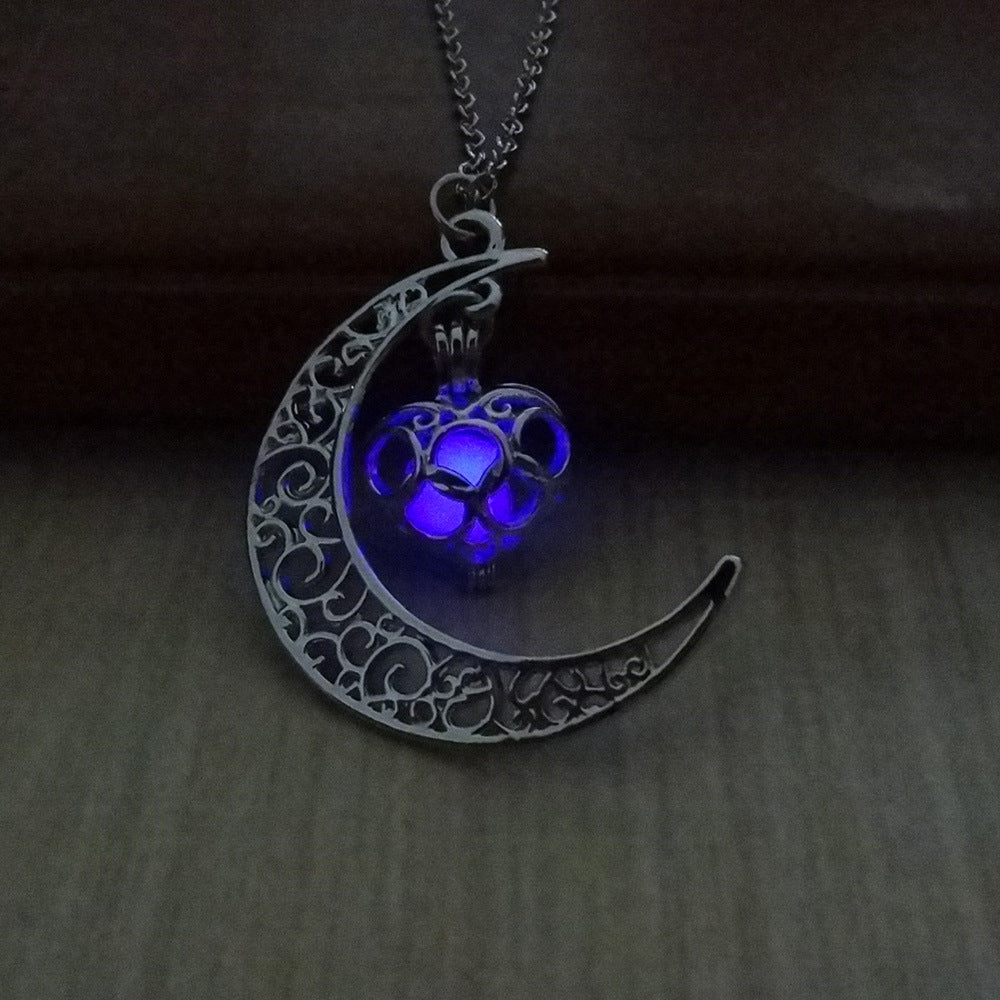 Glowing Pendant Chain Necklace