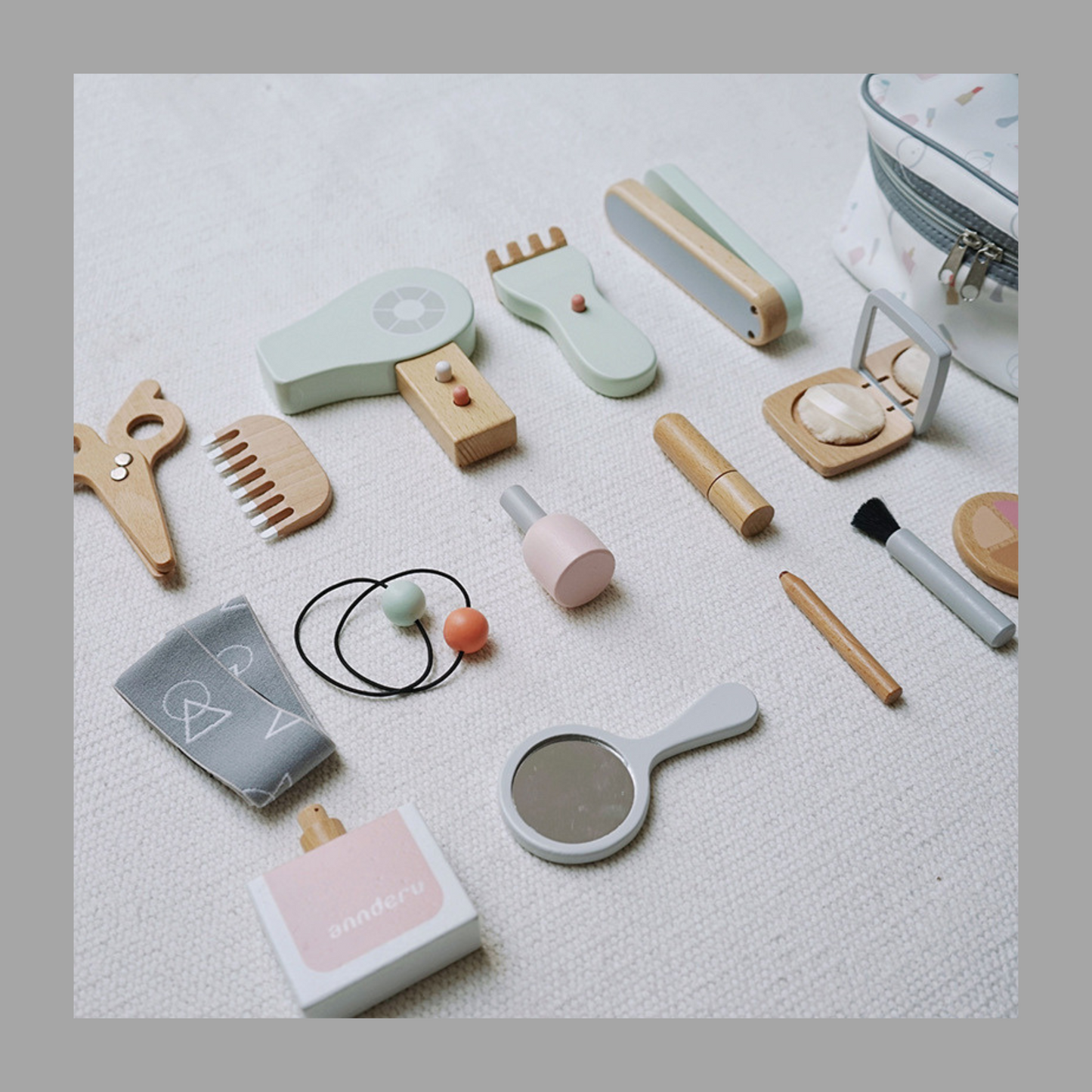 Wooden Hair Salon Playset – Make-up, Haircut & Styling Toy for Kids