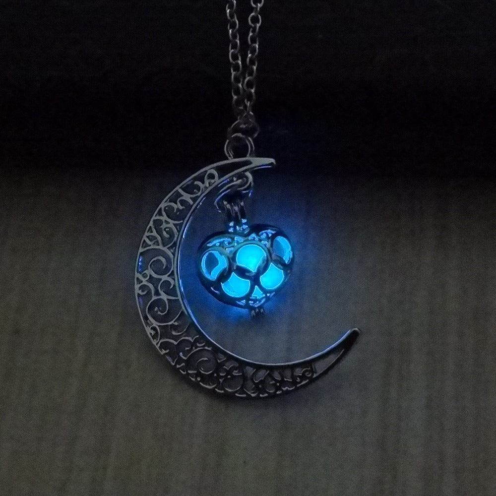 Glowing Pendant Chain Necklace