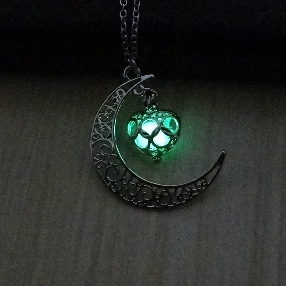 Glowing Pendant Chain Necklace