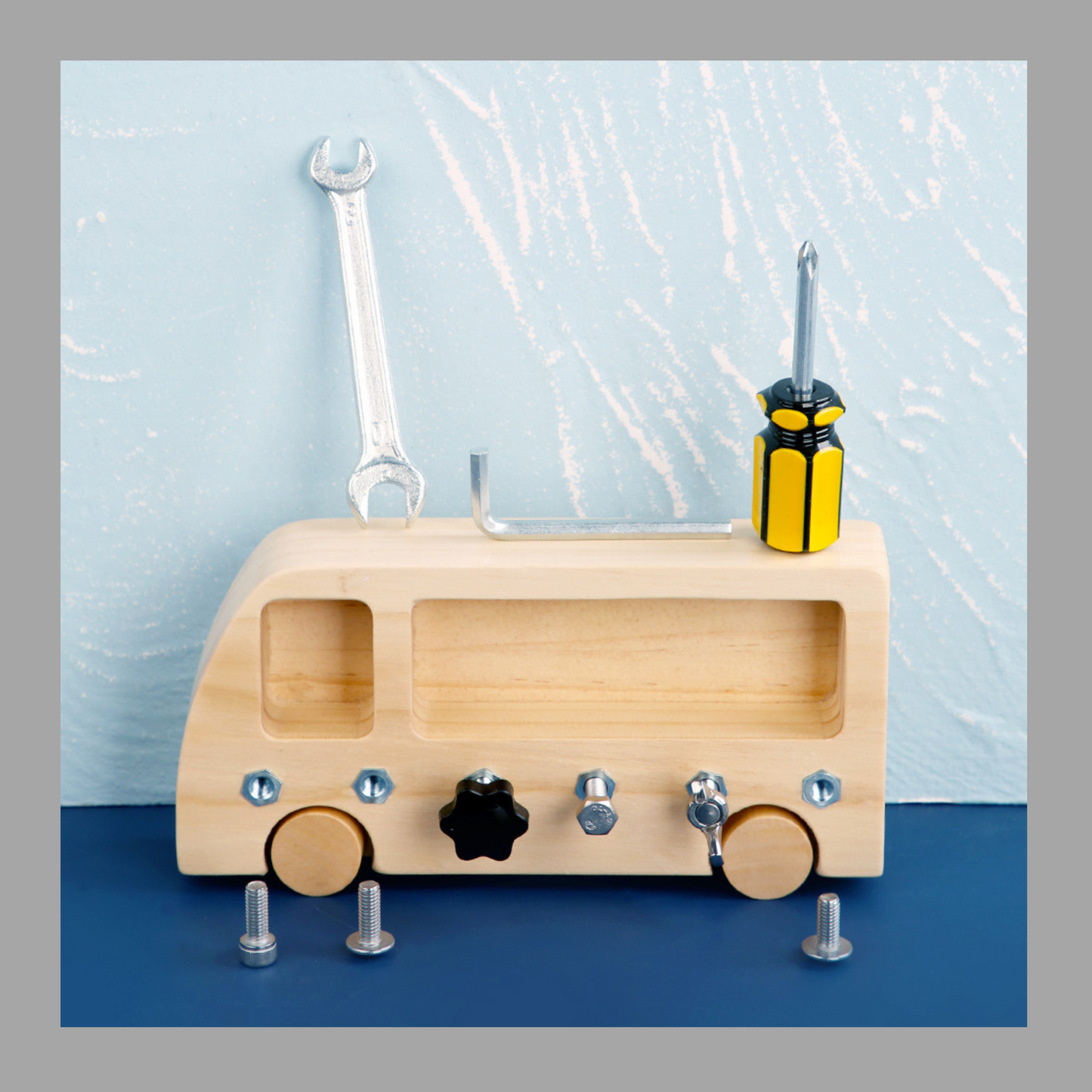MindTwist Wooden Screw Puzzle
